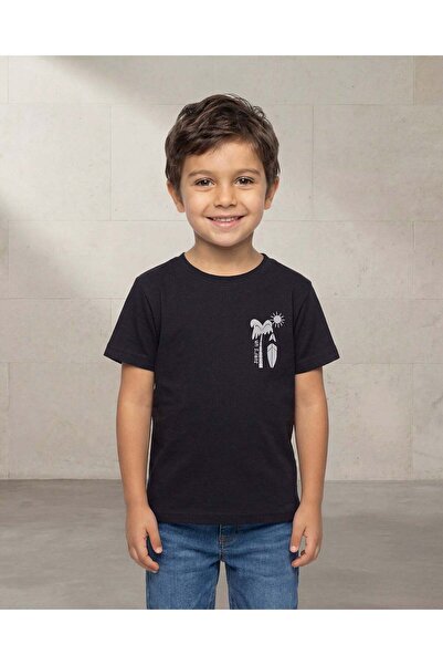 REDTAG تيشيرت أسود للأولاد برسومات ركوب الأمواج