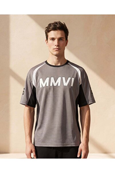 REDTAG تيشيرت رجالي رمادي رياضي واسع