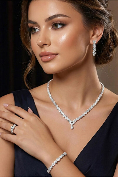 Happyline Zirkon Taşlı Set Takım Hediyelik Pırlanta Modeli Gümüş Kaplama Küpe...