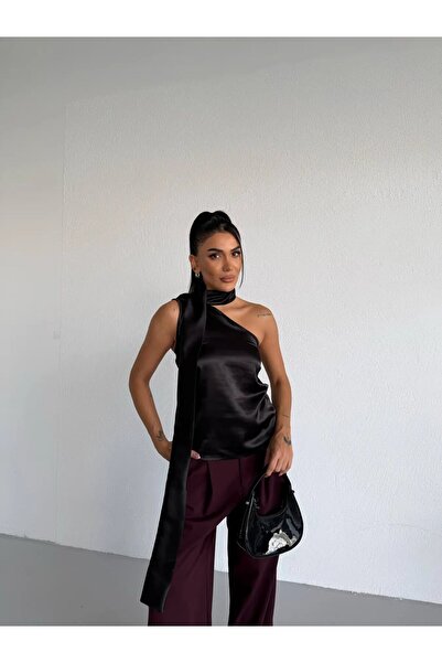 Butikcadde Collar Detail Satin Blouse Black