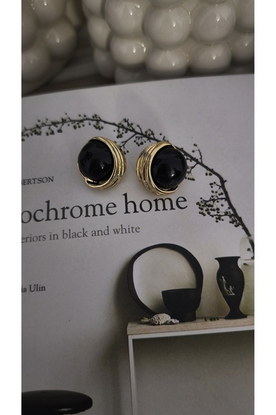 VOBEEYKU Round Black Stone Look Earrings with Half Gold Edge Detail