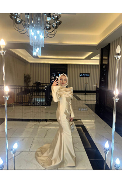 Ezni Atelier Tesettür Gold Saten Drapeli Balık Abiye Nişanlık Gece Elbisesi