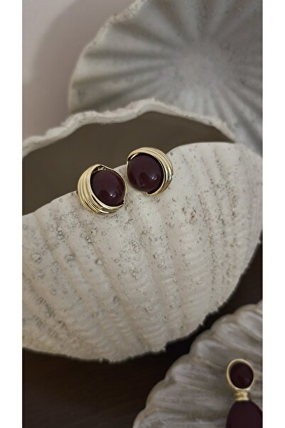 VOBEEYKU Round Black Stone Look Earrings with Half Gold Edge Detail
