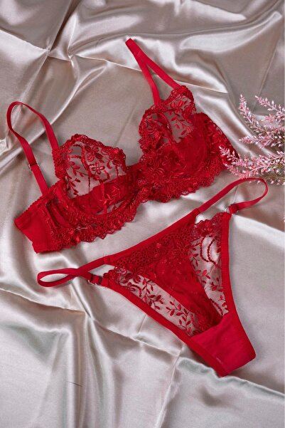 Mark Bells Kırmızı Dantelli Bralet Takım