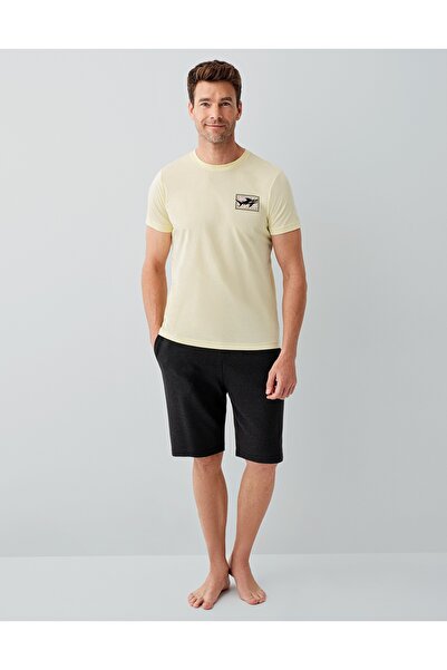 Arnetta طقم بيجامة رجالي من القطن باللون الفيروزي/الأصفر بأكمام قصيرة وشورت