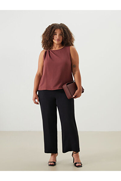 LC Waikiki Rmz Gi̇yi̇m Farkiyla Zero Roba Collar Appliqué Detailed Blouse