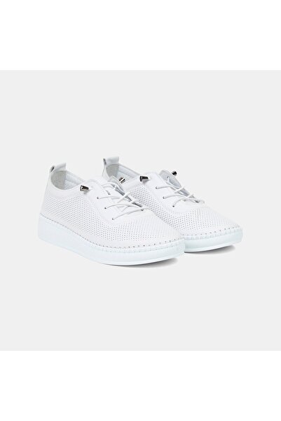 Desa Kadın Beyaz Lastik Bağcıklı Deri Spor Ayakkabı