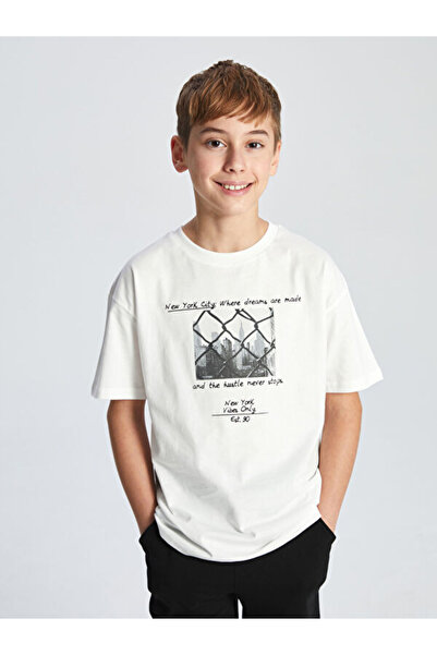 LC Waikiki منتجات فريزن ستور التي لا مثيل لها I تي شيرت للأولاد من نوع I Zero...