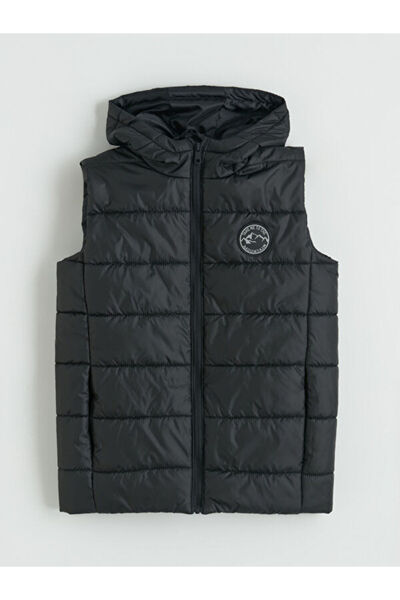 LC Waikiki Rmz Gi̇yi̇m Farkiyla Hooded Boys' Puffer Vest