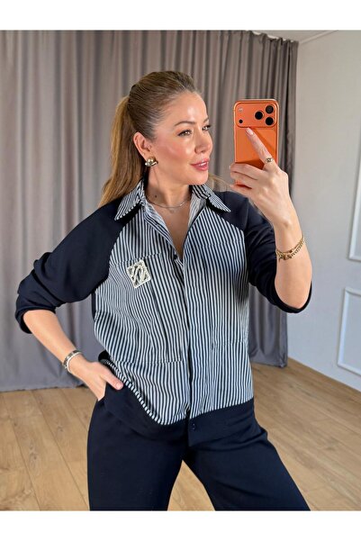 Size Özgü Lacivert Broşlu Çizgili Takım