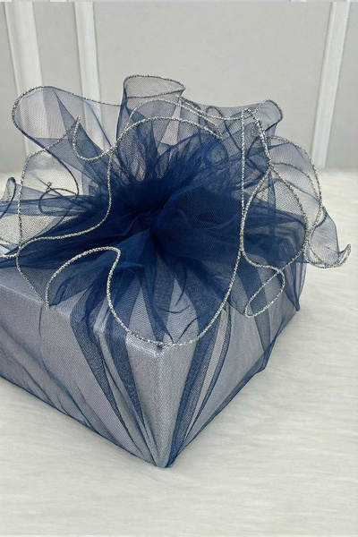 ZEYMERADE تول زخرفي باللون الأزرق الداكن مع حواف فضية، حقيبة هدايا للعروس وال...