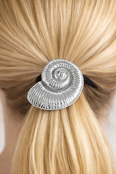 TAKIŞTIR Gümüş Renk Deniz Kabuğu Detaylı Metal Lastik Toka