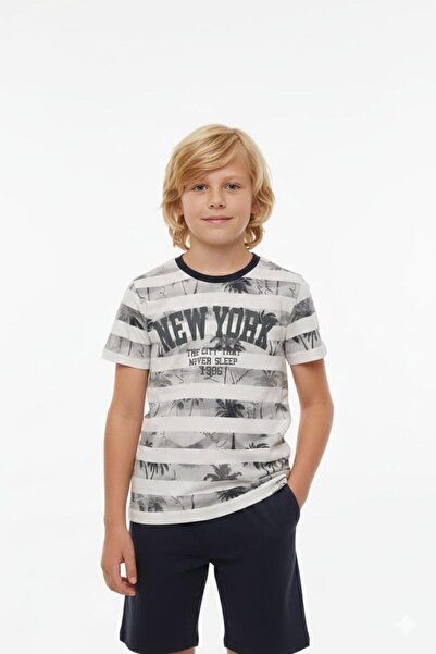 Tarık Set tricou și pantaloni scurți cu imprimeu în dungi pentru băieți -3927...