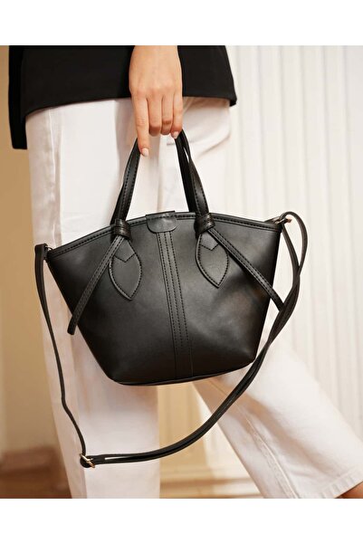 diclepolat حقيبة يد وكتف نسائية من الجلد الصناعي الأسود مبطنة بسحاب من سونيرا