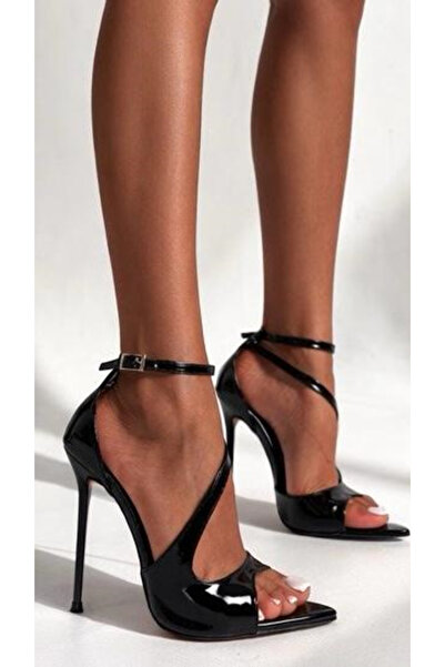 Naz Luxury Shoes SEMENTA TOPUKLU AYAKKABI SİYAH