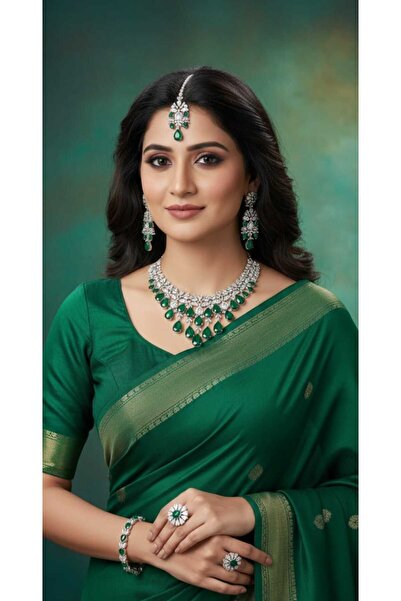 Arjwan Accessories A stunning women's jewelry accessory set