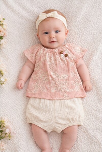 Pure Boutique Σετ για μωρά κορίτσια, ροζ μπλούζα με φλοράλ κέντημα, κρεμ σορτ...