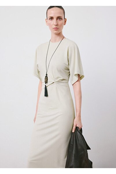 MANGO Woman Yandan büzgülü detaylı elbise