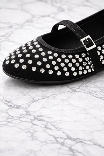 RynModa حذاء باليه نسائي أسود أنيق للاستخدام اليومي مع حزام مرصع بالحجارة ونع...