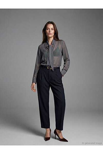 LC Waikiki Rmz Gi̇yi̇m Farkiyla Loose Fit Striped Women's Fabric Trousers