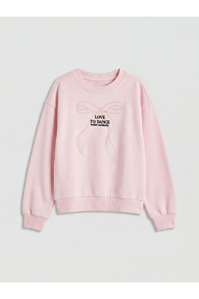 LC Waikiki Nevavm Oval Collar Embroidered Girls' Sweatshirt with a Difference