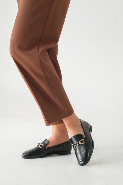 RİMES AYAKKABI Crocodile Patterned Buckle Loafers – Modern Interpretation of Timeless Elegance
