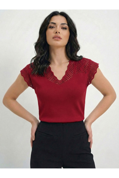 genel tr Kadın Ajurlu Triko Bluz Omuz ve Sırt Detaylı