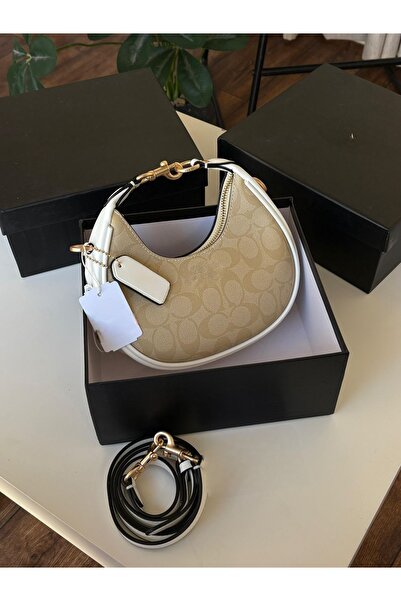 Ropi A stylish Clutch Bag with luxurious designs, an alternative to internati...