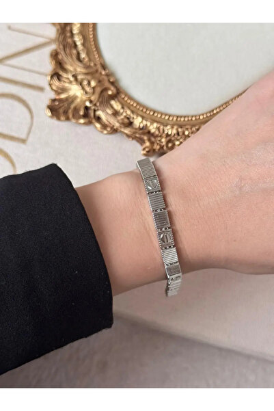 LEROSY CO. Minimal Frame Chain Bracelet Stainless Steel Silver Women's Bracelet