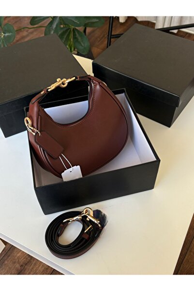 Ropi A stylish Clutch Bag with luxurious designs, an alternative to internati...