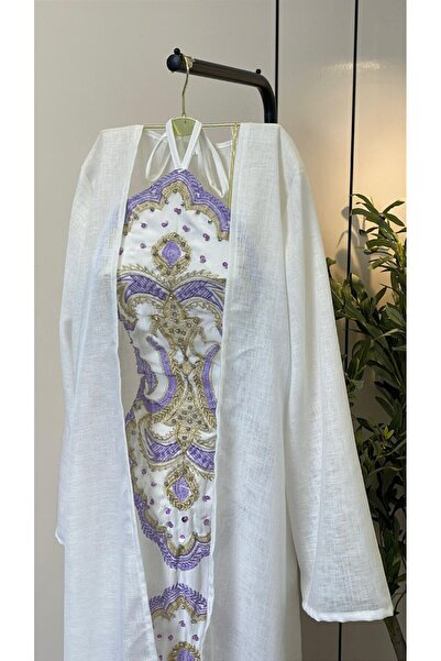 Special-DIARA A luxurious women's set with royal embroidery and a modern design.