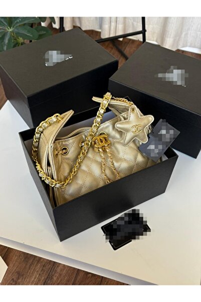 Generic Handbag and shoulder bag, high quality material, with accessories