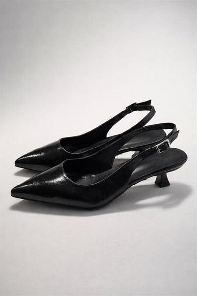 Difolia Γυναικεία παπούτσια Boss σε μαύρο χρώμα, με τσαλακωμένο λουστρίνι, μυ...