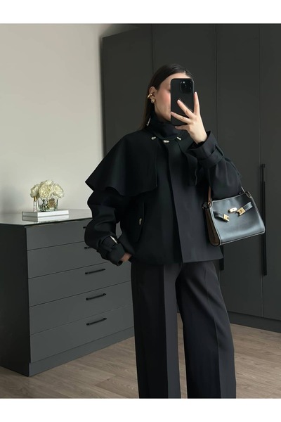 Tugen Co Cape Buttoned Jacket