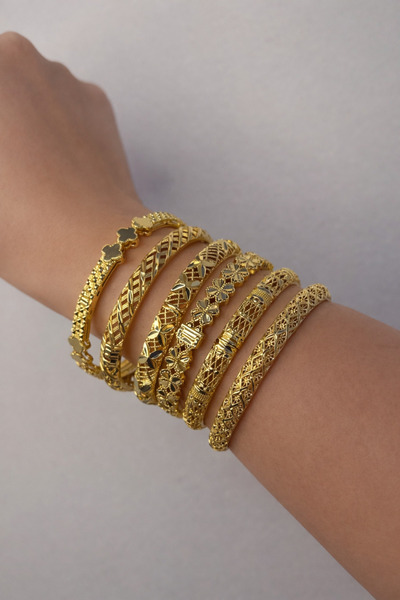 lit accessories 22 Ayar Görünümlü Yoncalı Çelik Kelepçe