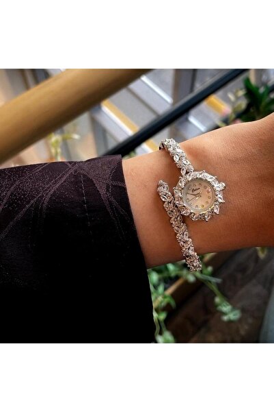 Cotier ساعة نسائية بنجرة زركون