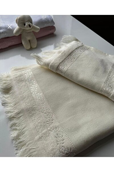 TUTUYA TEXTIL ETAMIN VEZENI SET PEŠKIRA ZA DEVOJČICE ANALI SA DODATNIM PRILIKOM
