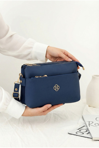 Boutique de Carbon Kadın Lacivert Deri 3 Bölmeli El ve Omuz Çantası