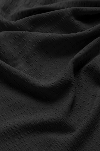 praye Breathable Textured Shawl Black