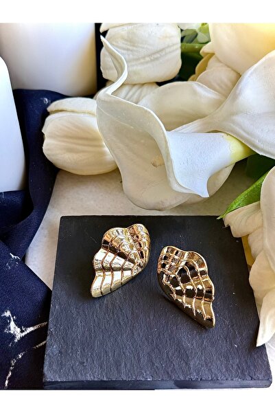 Merishe Jewerly Gold Yelpaze Kıvrımlı Detay Çivili Küpe