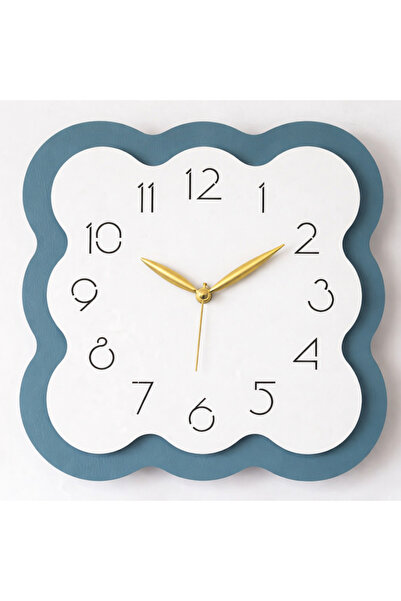 Kalıp Vitrini Bulut Temalı Duvar Saati