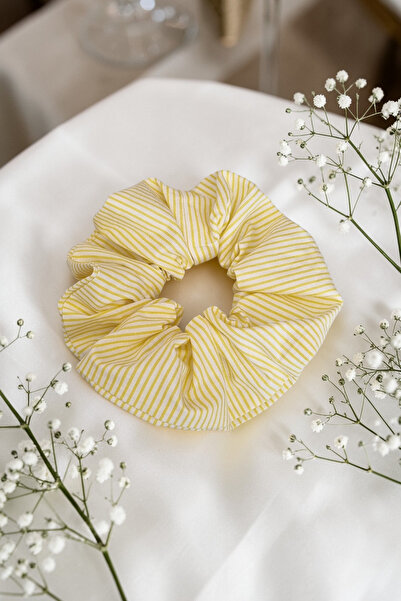 Pirene Arts Alia Soft Scrunchie – Yellow Striped Minimal Hair Tie
