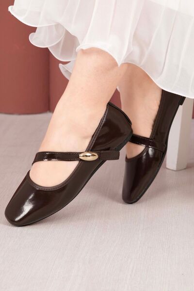 EBRUTESETTÜR Cross-Strapped Mary Jane Ballet Shoes Brown