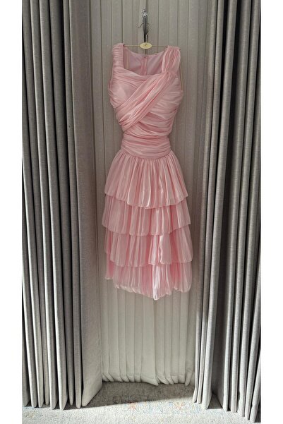 ADORA A striking crinkle dress (please choose your size carefully to avoid re...