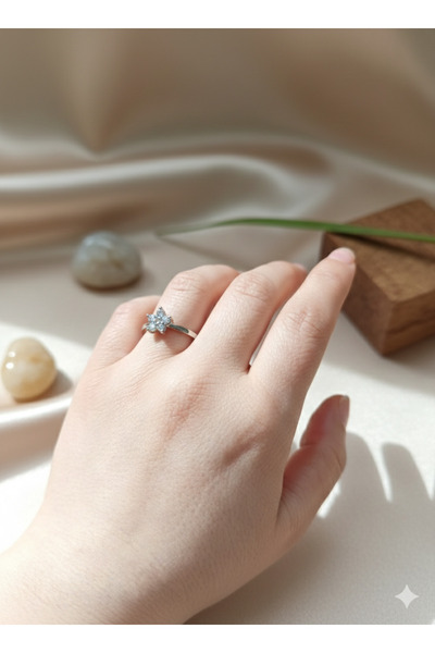 Trendyola Lotus çiçeği figürlü model yüzük modeli