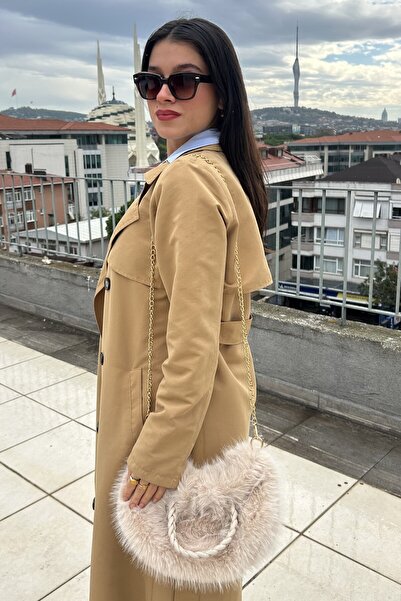 Mollycrush Geantă de umăr din pluș bej pentru femei, cu curea cu lanț auriu, ...