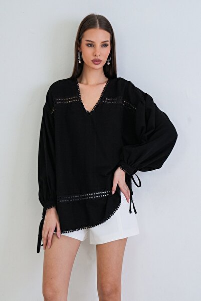 Trend Alaçatı Stili Women's Black V-Neck Scallop Embroidered Comfortable Fit ...