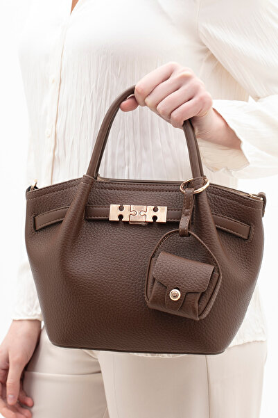 Matthew Cox حقيبة كتف نسائية باللون البني BYN2458