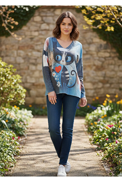 Park Moda Cat Patterned V-Neck Slim Knitwear Blouse (Fits Sizes 34-44.)