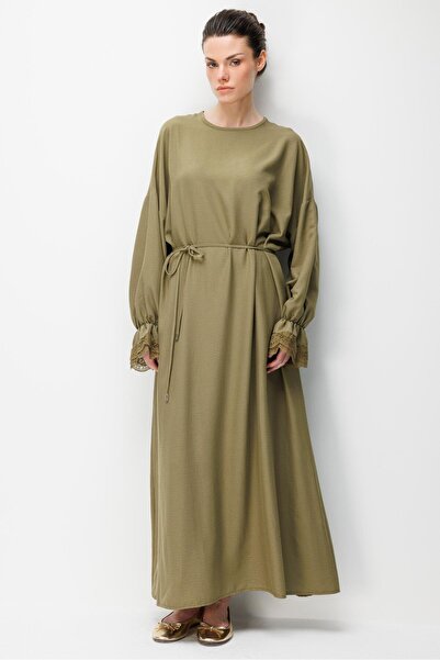 Micca İpekçe Dantel Kol Detaylı Zamansız Elbise-Haki